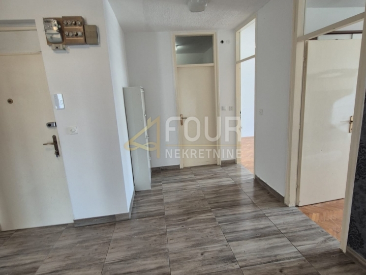 Rijeka, Krimeja, 80.48m2, 3Skl., lođa