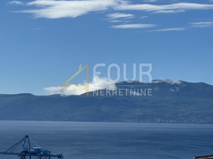Rijeka, Krimeja, 80.48m2, 3Skl., lođa