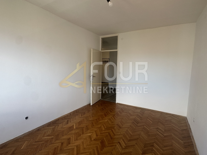 Rijeka, Krimeja, 80.48m2, 3Skl., lođa