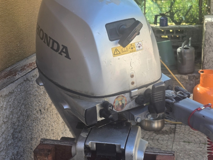 Honda BF8