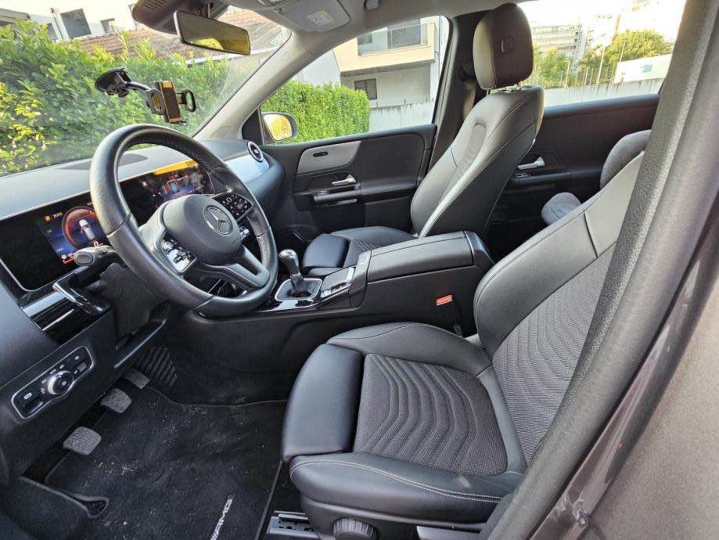 Mercedes B 180