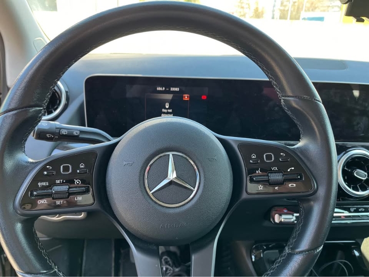 Mercedes B 180