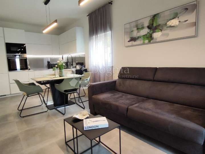 Top apartman Jadranovo
