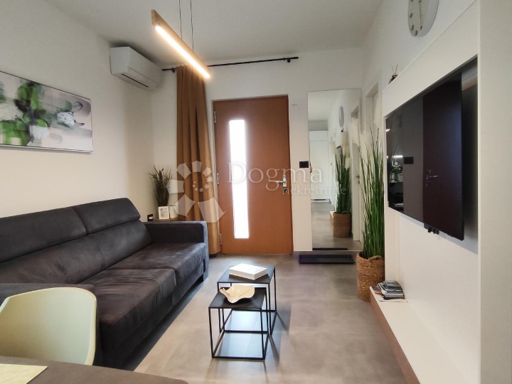 Top apartman Jadranovo
