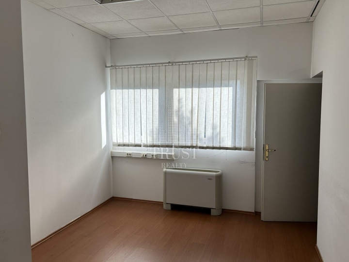 Škurinje, poslovni prostor za prodaju