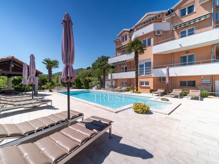 Opatija, Oprič, luksuzna villa 505 m2 s bazenom i pogledom