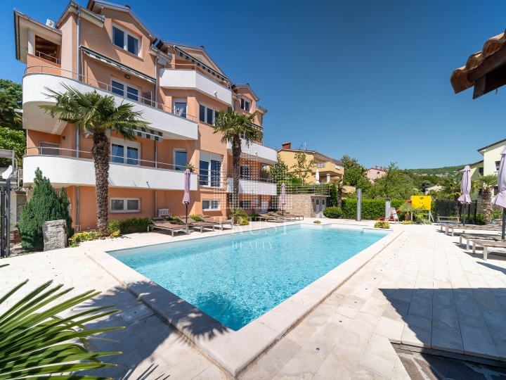 Opatija, Oprič, luksuzna villa 505 m2 s bazenom i pogledom
