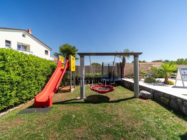 Opatija, Oprič, luksuzna villa 505 m2 s bazenom i pogledom