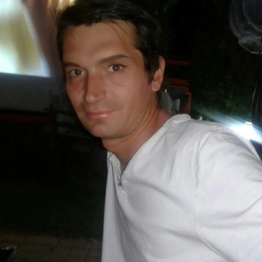 Tražim iskrenu prijateljicu