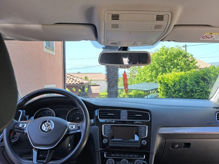 VW Golf 7 hitno!