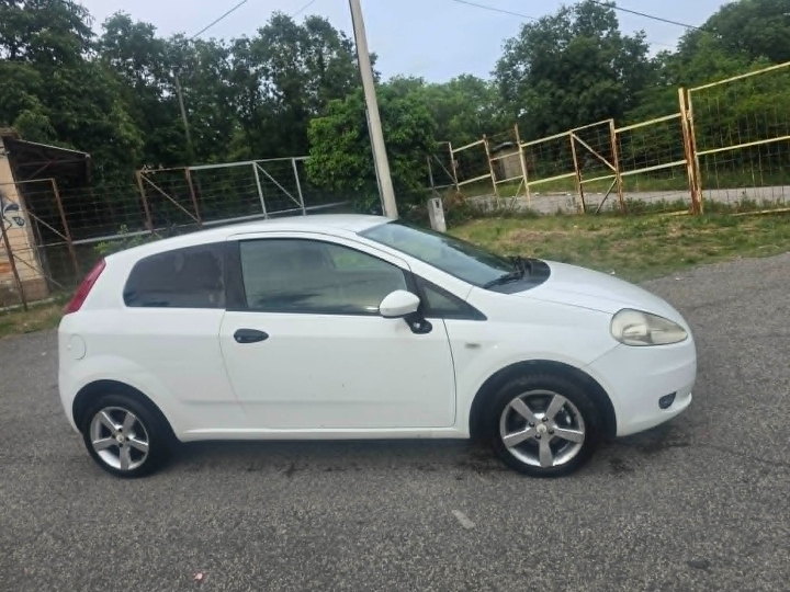 Fiat Punto 1.3 mjet, reg. 5./27.