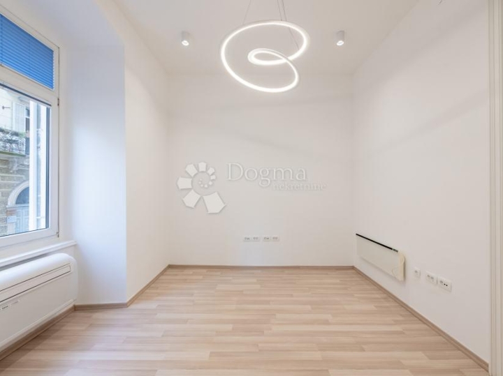 Ekskluzivan poslovni prostor u centru