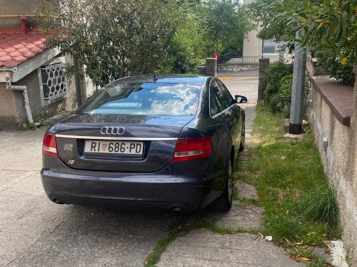 Hitno Audi A6, 2.0 TDI