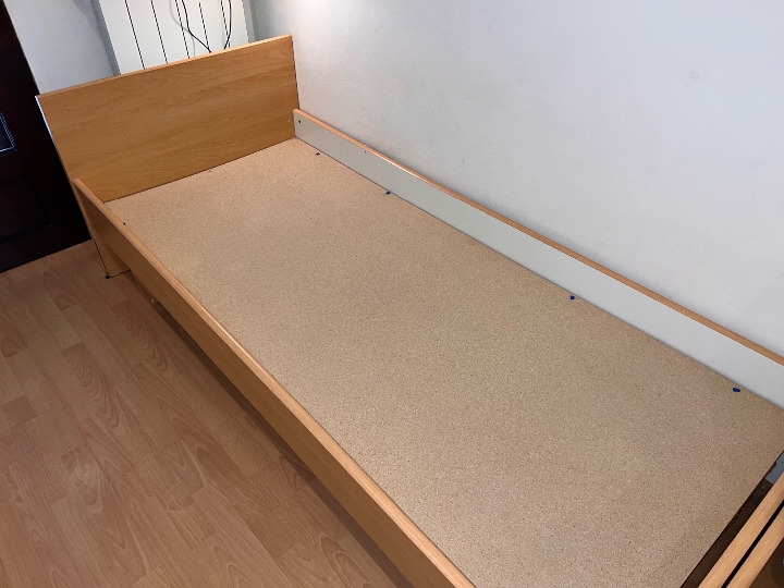 2 kreveta za 60€ ili 1 za 30€! 80x190cm