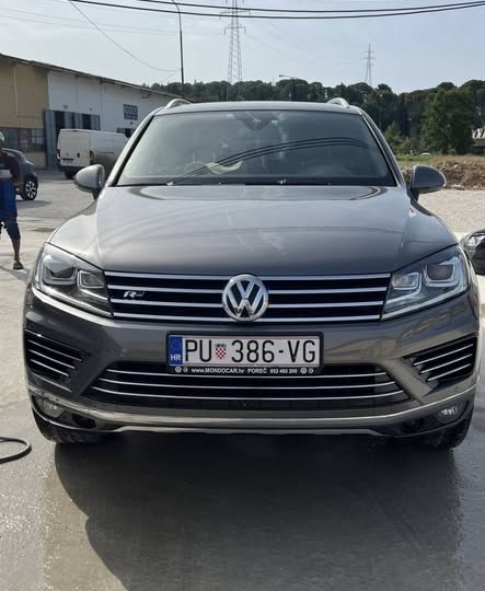 VW Touareg 3.0 V6 R-Line