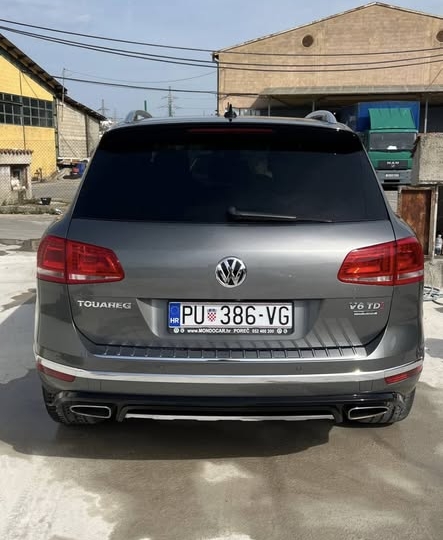 VW Touareg 3.0 V6 R-Line