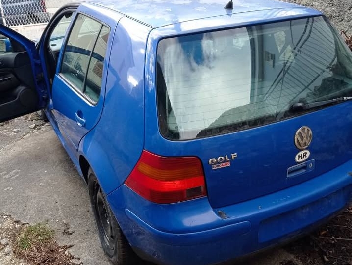 VW Golf 4