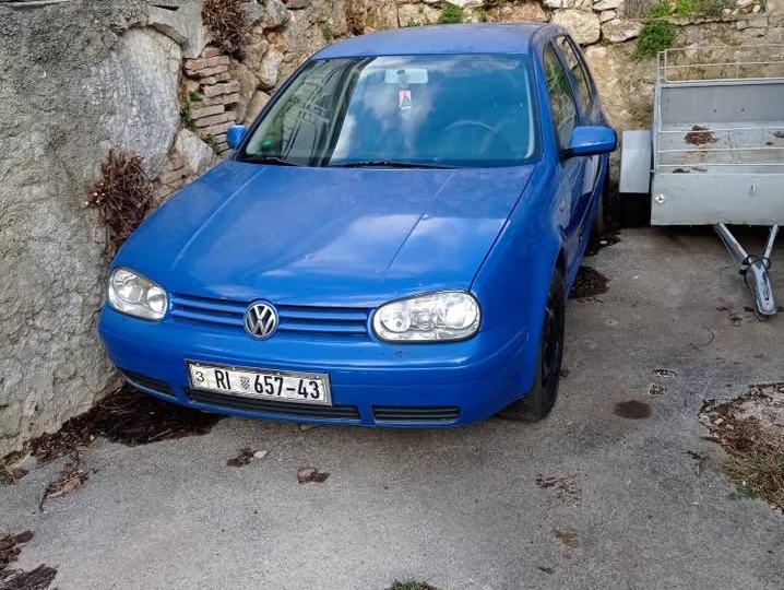 VW Golf 4