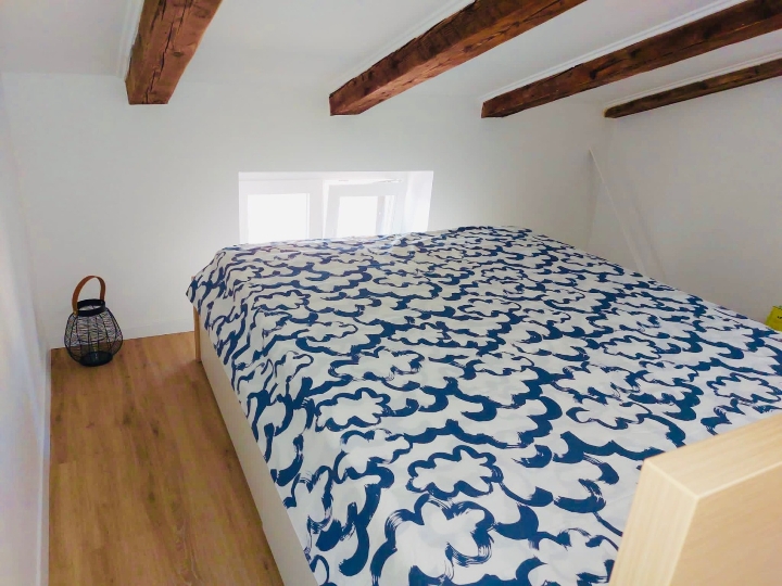 Rijeka-Centar, dugoročno iznajmljujem studio apartman 1 osobi