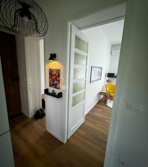 Atraktivni, novo adaptirani stan na Kozali