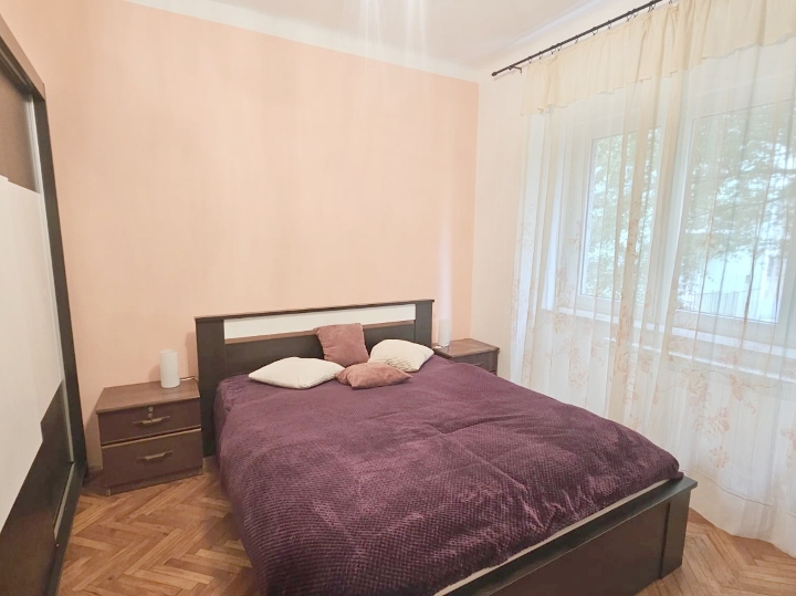 Centar, uređen 1S+DB, 53 m2, 600€
