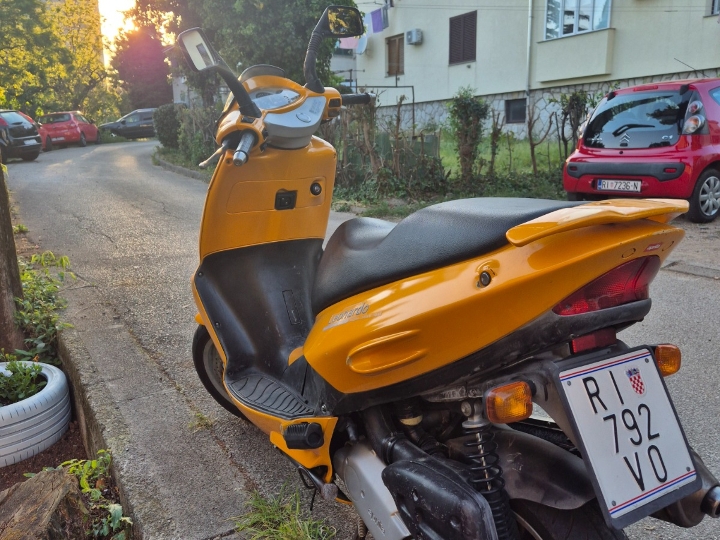 Aprilia Leonardo