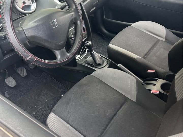 Peugeot 207, 1.6 HDI