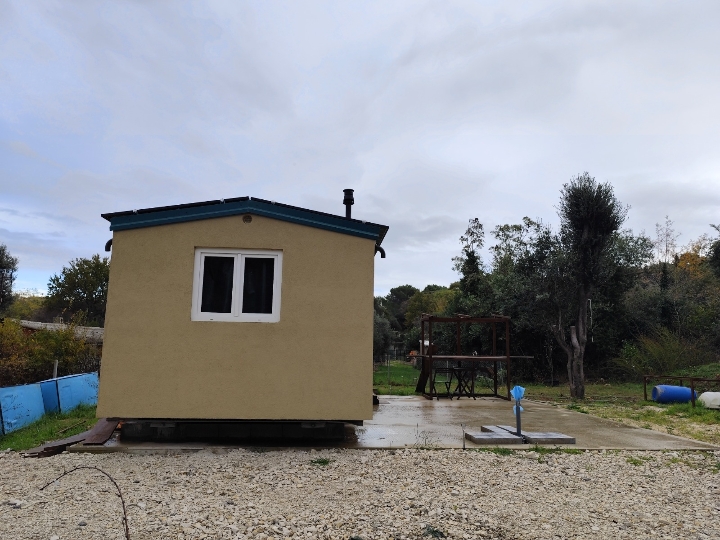 Mobil home off grid tiny house