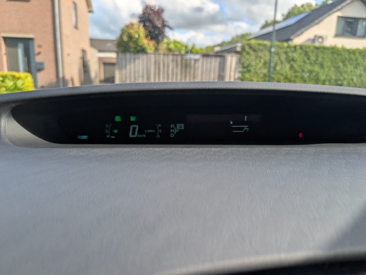 Toyota Prius Plug-in Hybrid, 2013., Executive, kamera, LED