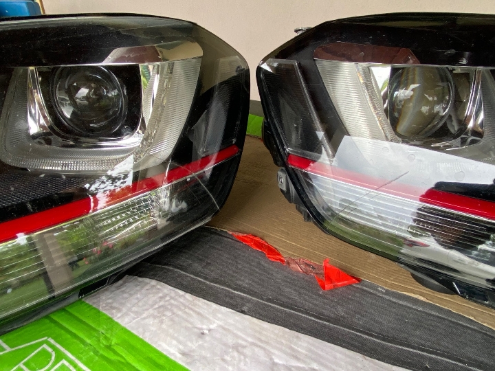 VW 7 GTI prednji farovi