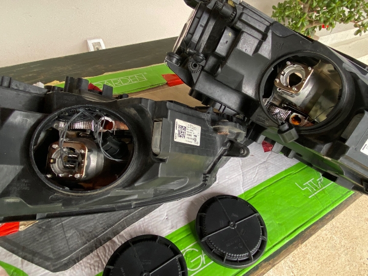 VW 7 GTI prednji farovi