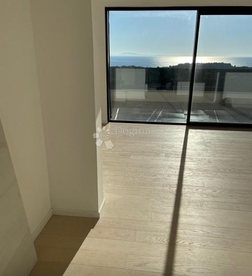 Penthouse s panoramskim pogledom na more