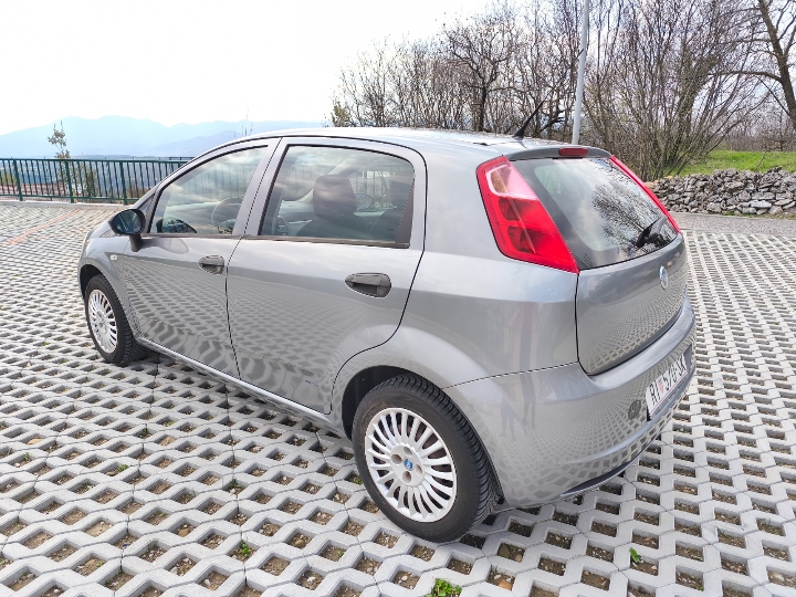 Fiat Grande Punto 1.4 Benz, klima, 11./26.