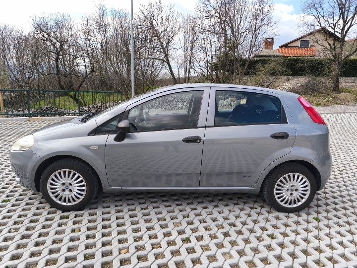 Fiat Grande Punto 1.4 Benz, klima, 11./26.