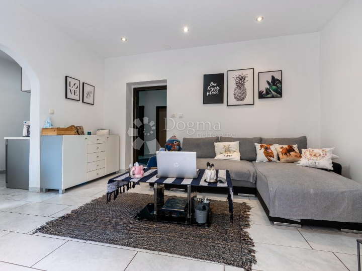 Kantrida, 55 m² – 1S+DB, terasa, podno grijanje, blizu mora