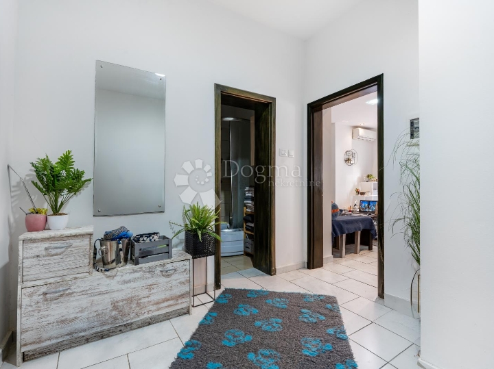 Kantrida, 55 m² – 1S+DB, terasa, podno grijanje, blizu mora