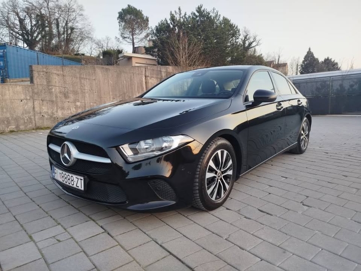 Mercedes A klasa 180D limuzina