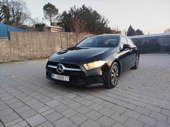 Mercedes A klasa 180D limuzina