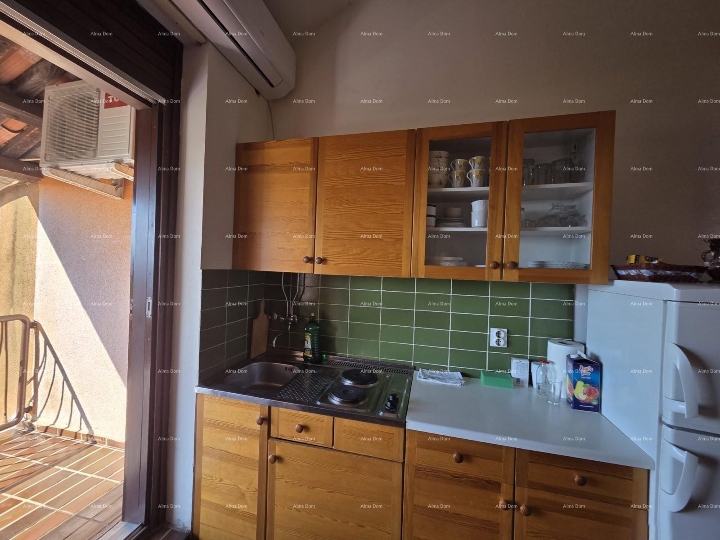 Duga Uvala, stan 41.35 m² s galerijom, 300 m od mora!