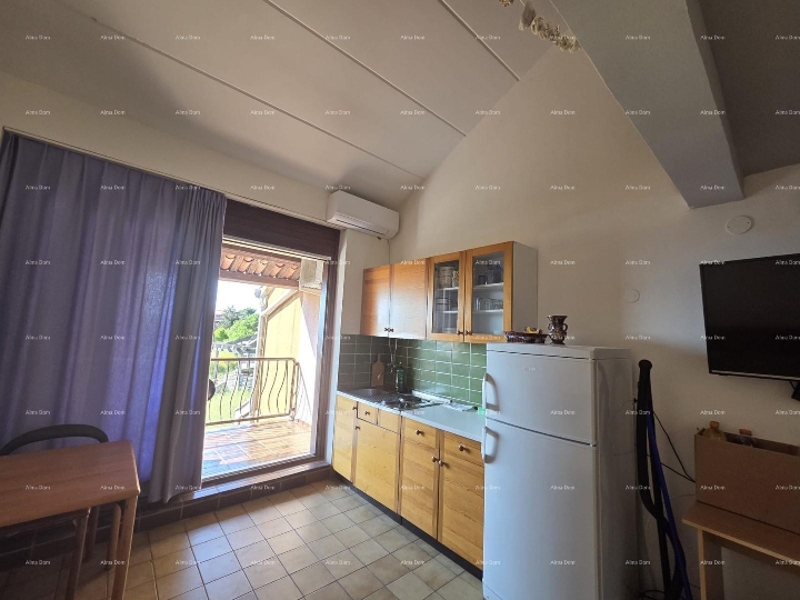 Duga Uvala, stan 41.35 m² s galerijom, 300 m od mora!