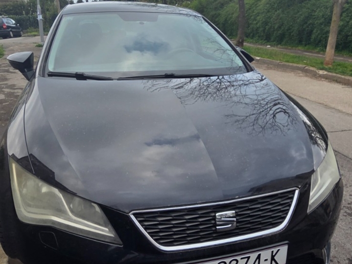 Seat Leon 1.6 TDI, 66kW, reg. do 05./27., 2 seta guma