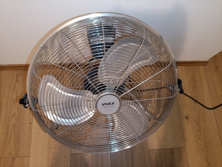Vivax FF-100M ventilator