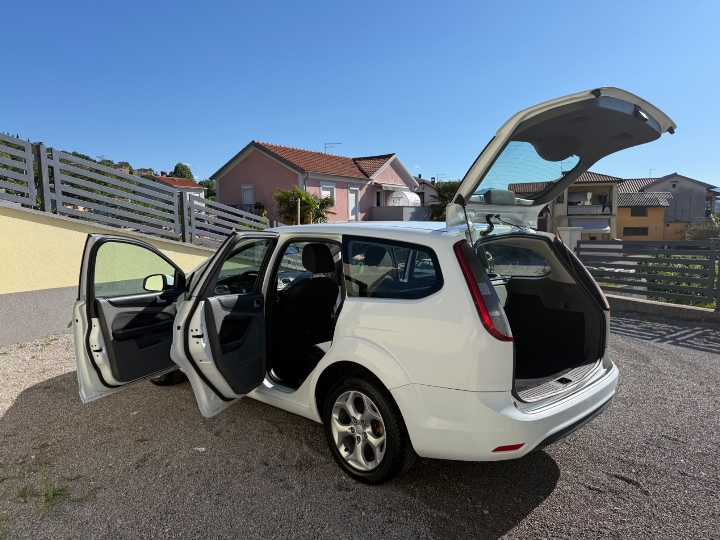 Ford Focus karavan MK2, 2009. god.