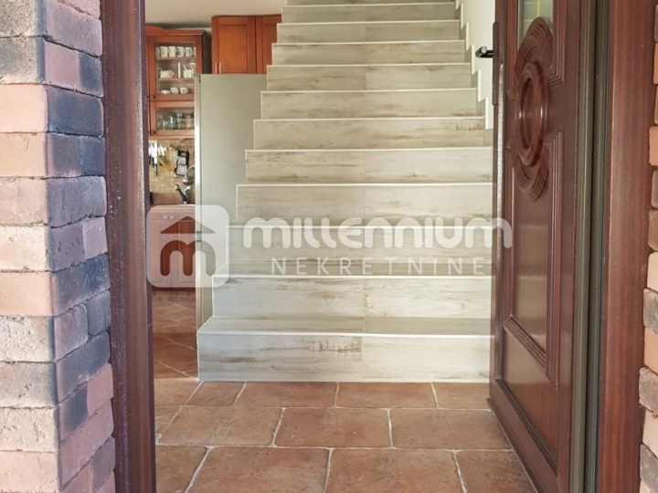 Matulji, Mučići, 150m2, adaptirana i namještena kuća