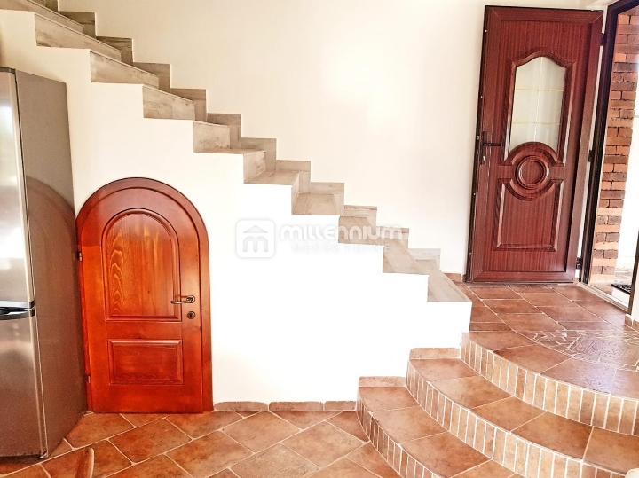 Matulji, Mučići, 150m2, adaptirana i namještena kuća