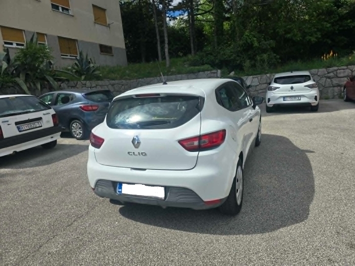 Renault clio 1.2, reg. do 5/27.