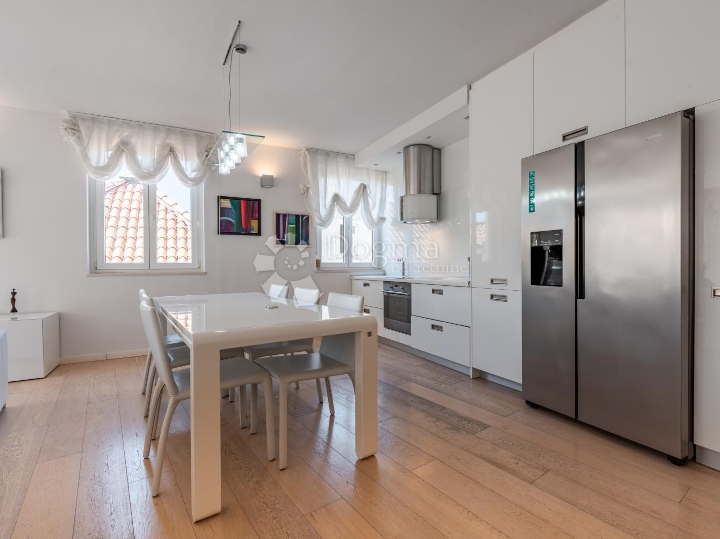 Drugi ovo nemaju!! Mi imamo – stan 153,90 m² s terasom 25 m², Centar Rijeke