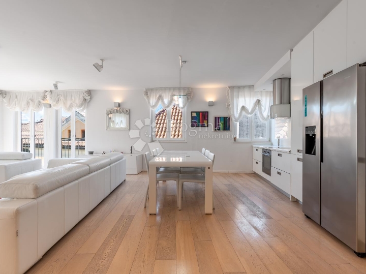 Drugi ovo nemaju!! Mi imamo – stan 153,90 m² s terasom 25 m², Centar Rijeke