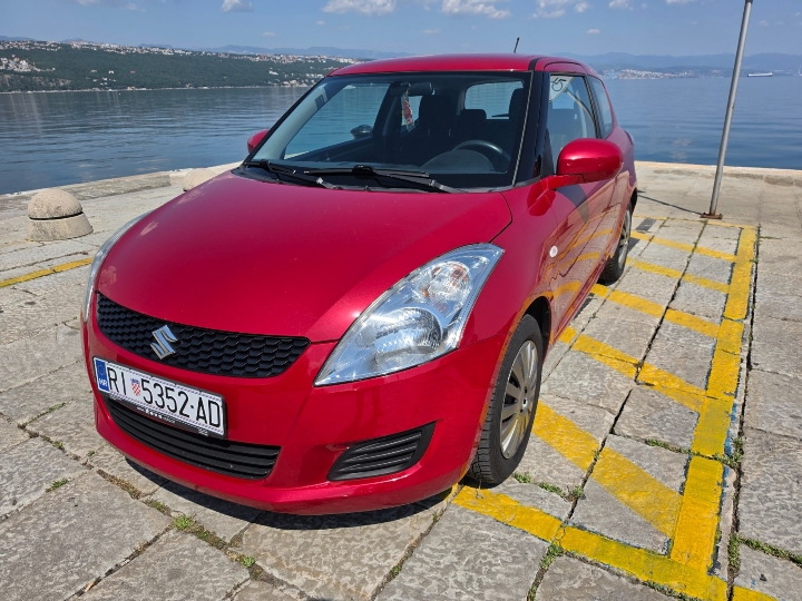 Suzuki Swift 1.2 GLX | reg. 02./2027. | Može zamjena