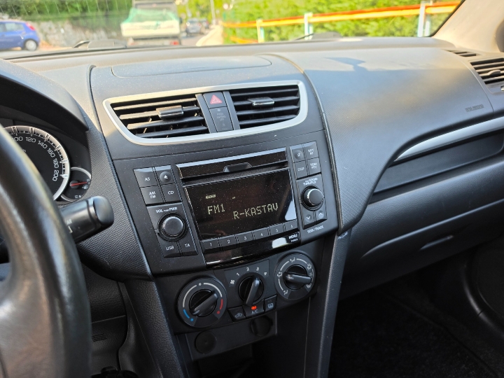Suzuki Swift 1.2 GLX | reg. 02./2027. | Može zamjena